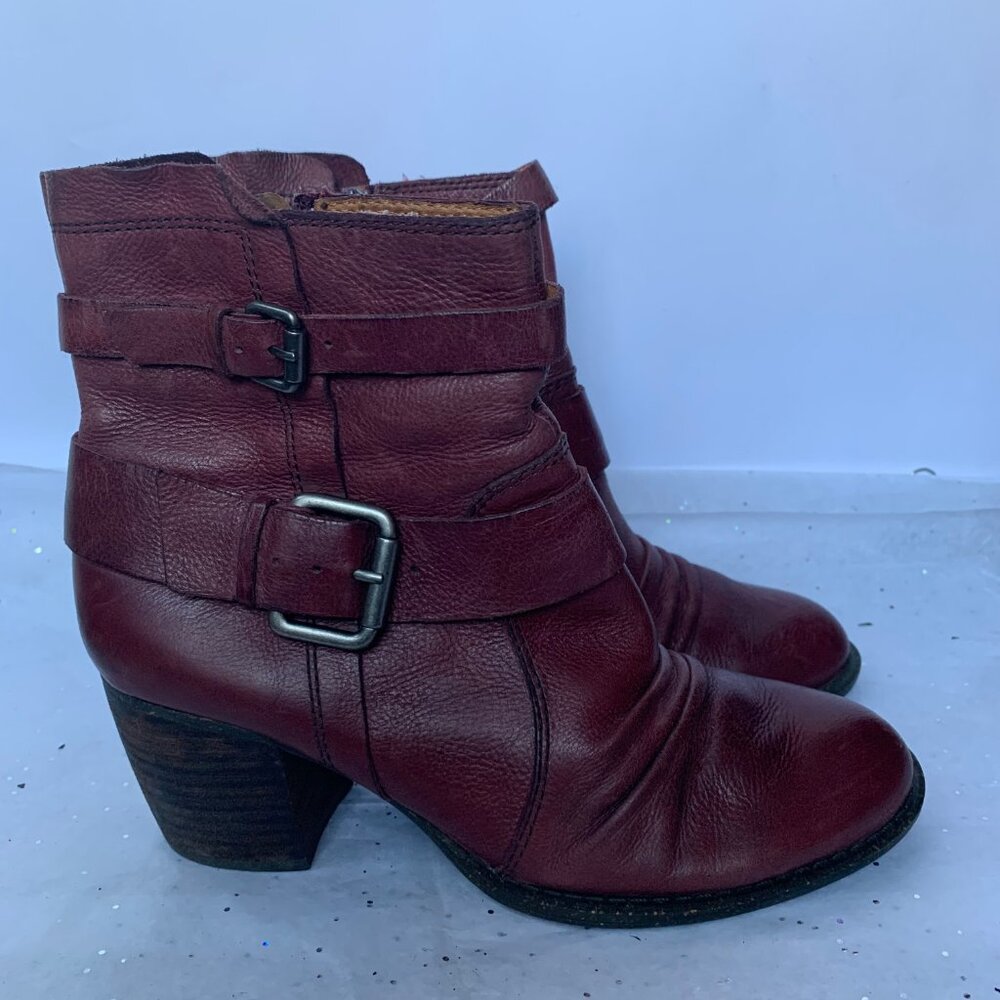 Naya Virtue Buckle Strap Leather Heeled Moto Boot Burgundy Red Buckles - Sz 6.5